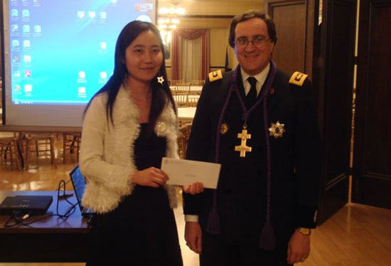 Liyun Zhang wins award